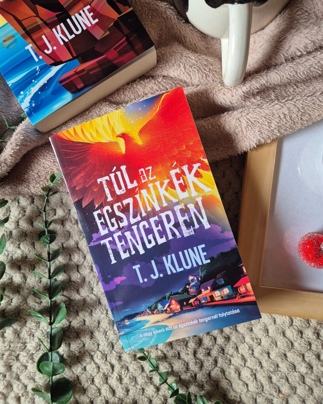 T. J. Klune Túl az égszínkék tengeren 1 instagram posztok 82